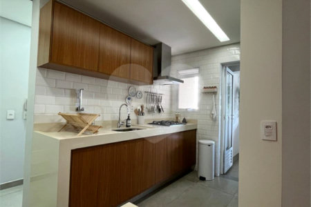 Apartamento à venda com 3 quartos, sendo 2 suítes, em Mooca, São Paulo, SP