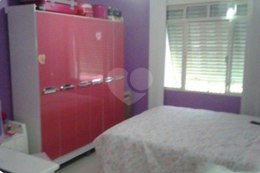 Sobrado à venda ou para alugar com 4 quartos, sendo 1 suíte, em Parada Inglesa, São Paulo, SP
