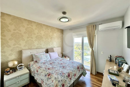 Casa à venda com 3 suítes no condomínio Golf Village, Carapicuíba - SP