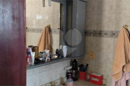 Sobrado à venda com 3 quartos, sendo 1 suíte, em Vila Almeida, Indaiatuba, SP