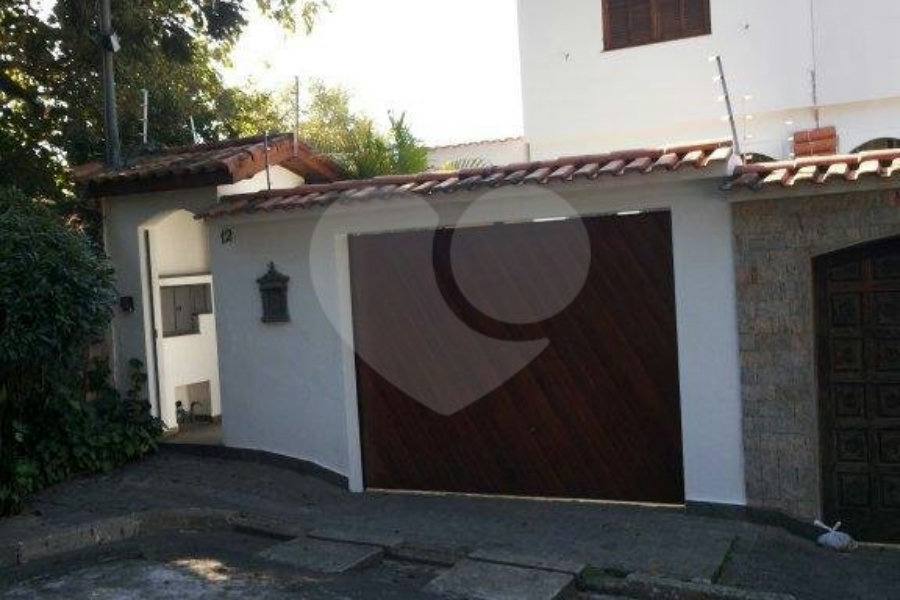 Casa à venda com 3 quartos, sendo 1 suíte,  em Vila Irmãos Arnoni, São Paulo, SP