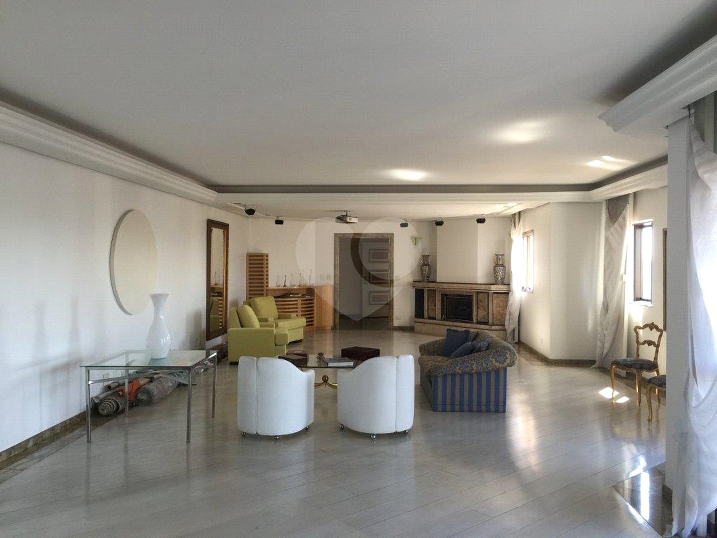 Apartamento à venda com 4 quartos, sendo 3 suítes, em Bosque da Saúde, São Paulo, SP
