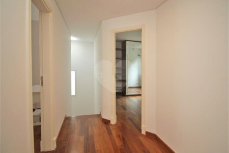 Casa à venda com 3 suítes no condomínio Brooklin Hills, São Paulo - SP