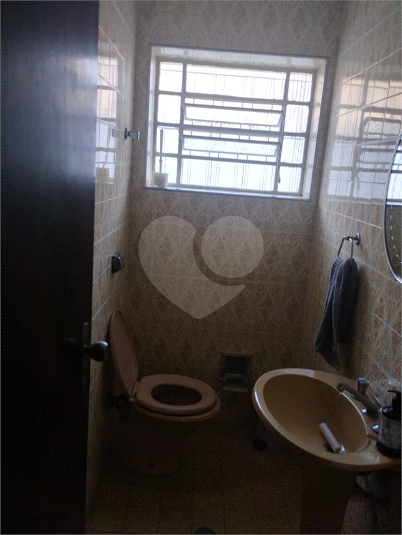 Sobrado à venda com 3 quartos, sendo 1 suíte, em Jardim Cordeiro, São Paulo, SP