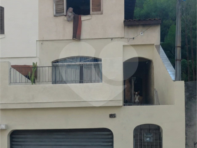 Sobrado à venda com 3 quartos, sendo 1 suíte,  em Tremembé, São Paulo, SP