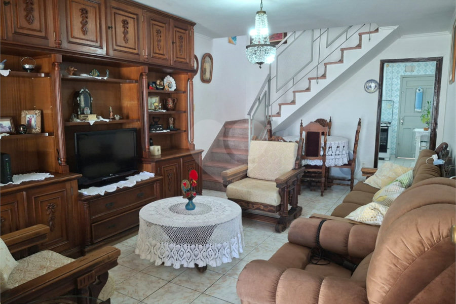 Sobrado à venda com 4 quartos em Limão, São Paulo, SP