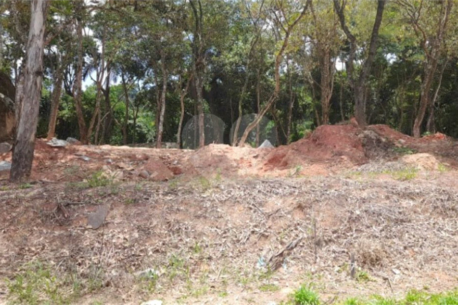 Terreno à venda no condomínio Itaguaçu da Cantareira, São Paulo - SP