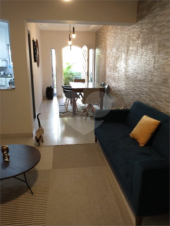 Sobrado à venda com 3 quartos, sendo 1 suíte, em Vila Ipojuca, São Paulo, SP