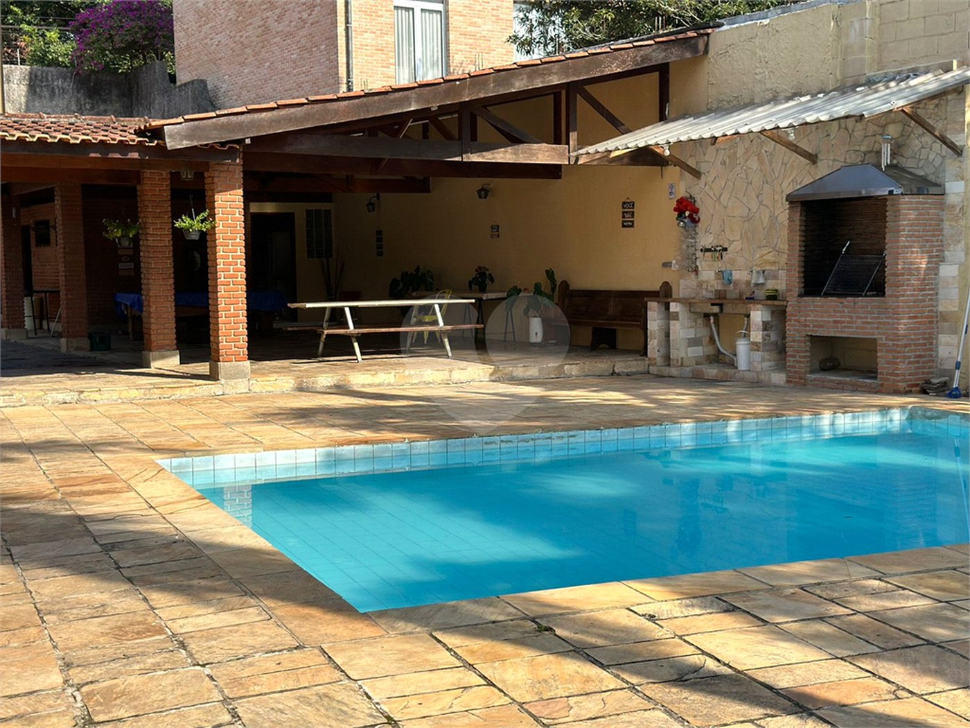Casa à venda com 8 quartos, sendo 4 suítes, em Eldorado, Diadema, SP