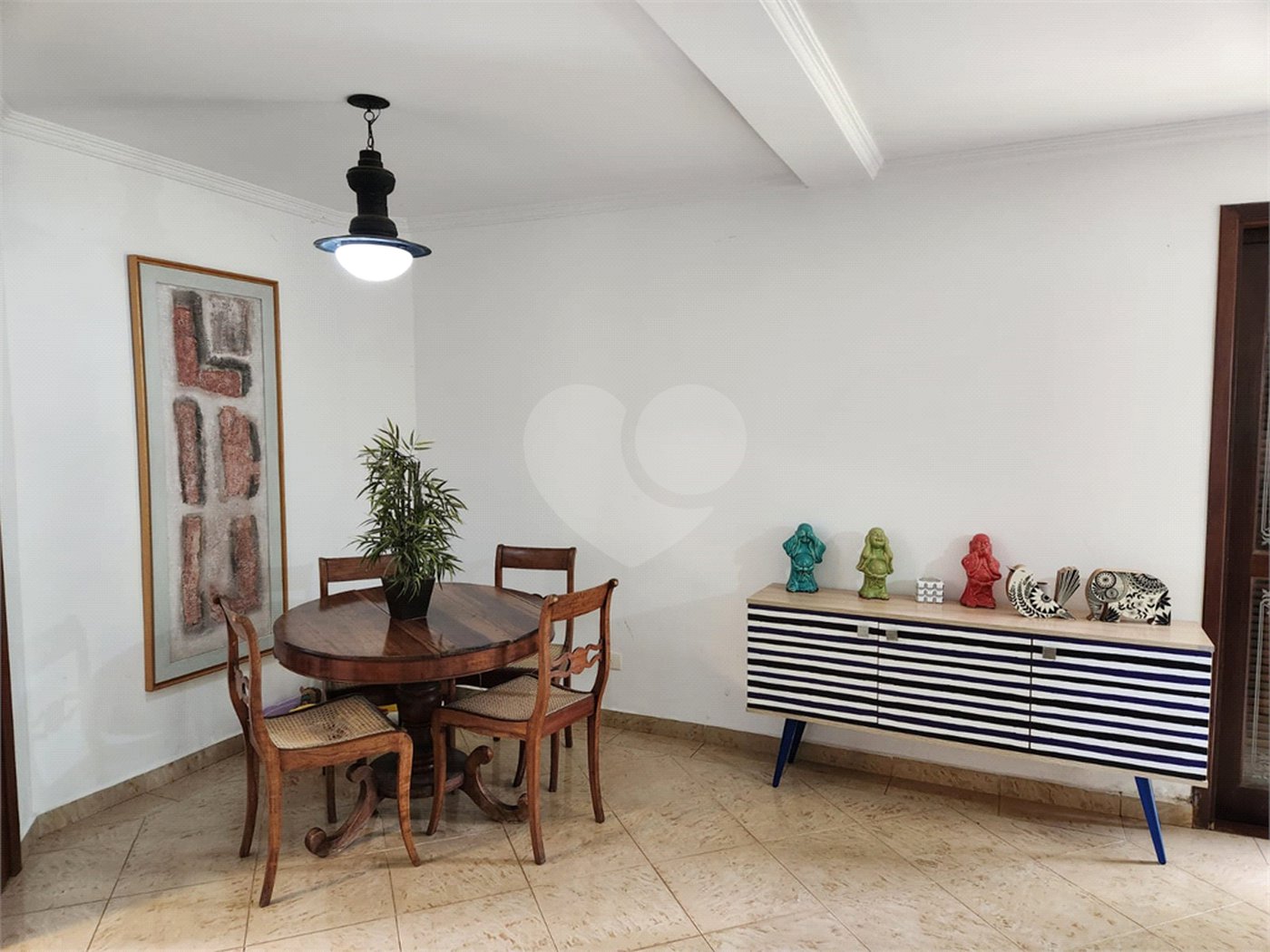 Casa à venda com 5 suítes no condomínio Suíça da Cantareira, Mairiporã - SP