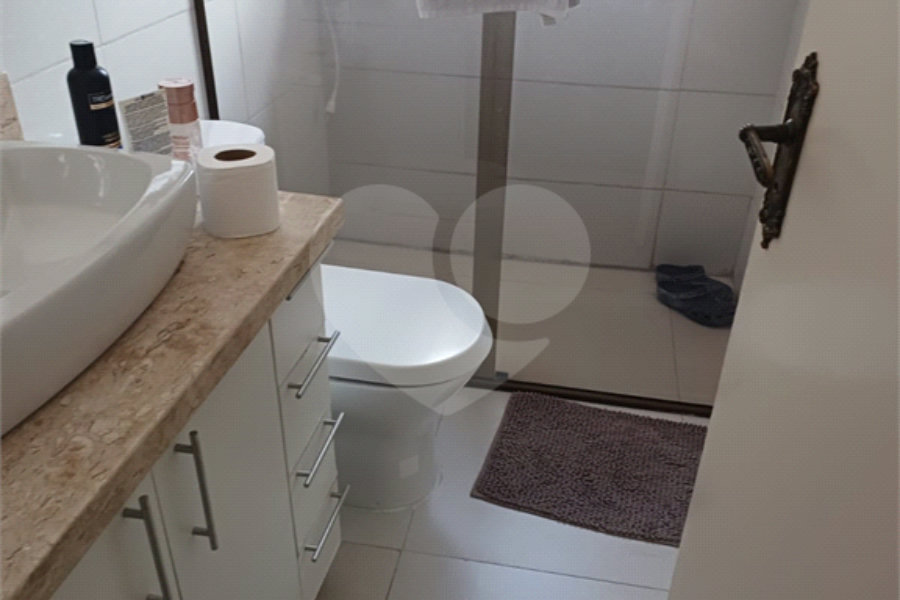 Sobrado à venda com 4 quartos, sendo 1 suíte, em Santana, São Paulo, SP