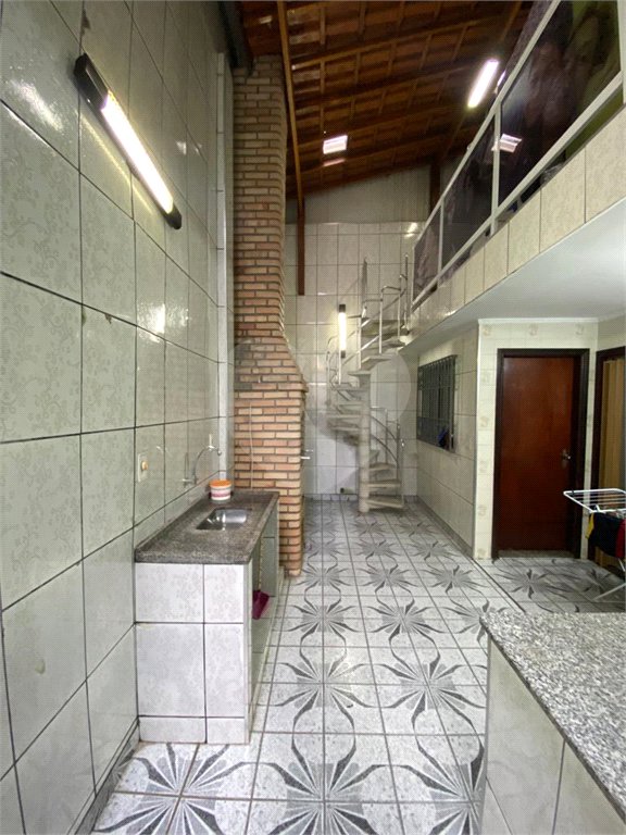 Sobrado à venda com 4 quartos, sendo 1 suíte, em Artur Alvim, São Paulo, SP