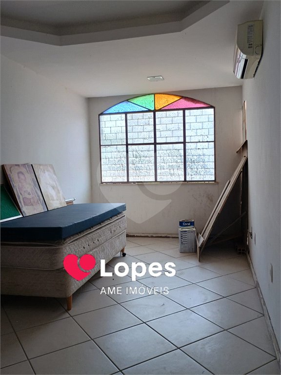 Casa à venda com 7 quartos, sendo 2 suítes, em Campo Grande, Rio de Janeiro, RJ