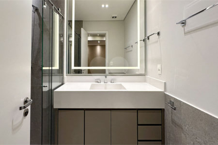 Apartamento à venda ou para alugar com 2 suítes em Cerqueira César, São Paulo, SP
