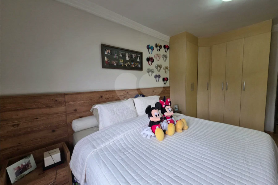 Sobrado à venda com 6 quartos, sendo 3 suítes, em Imirim, São Paulo, SP