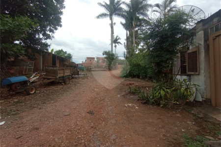 Chácara à venda com 3 quartos em Vila Belo Horizonte, Itapetininga, SP