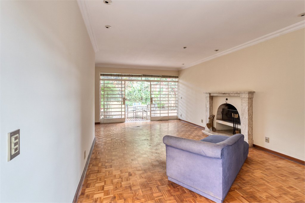 Casa à venda ou para alugar com 3 quartos, sendo 1 suíte,  em Brooklin Velho, São Paulo, SP