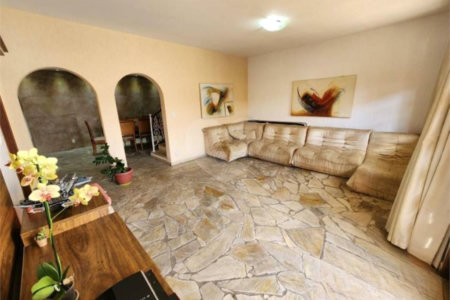 Casa à venda com 3 quartos, sendo 1 suíte, no Centro, Vinhedo, SP