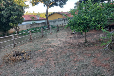 Casa à venda com 2 quartos em Vila Matias, Alambari, SP