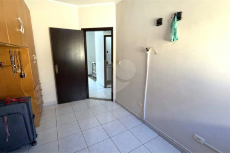 Sobrado à venda com 3 quartos, sendo 1 suíte, em Vila Darli, São Paulo, SP