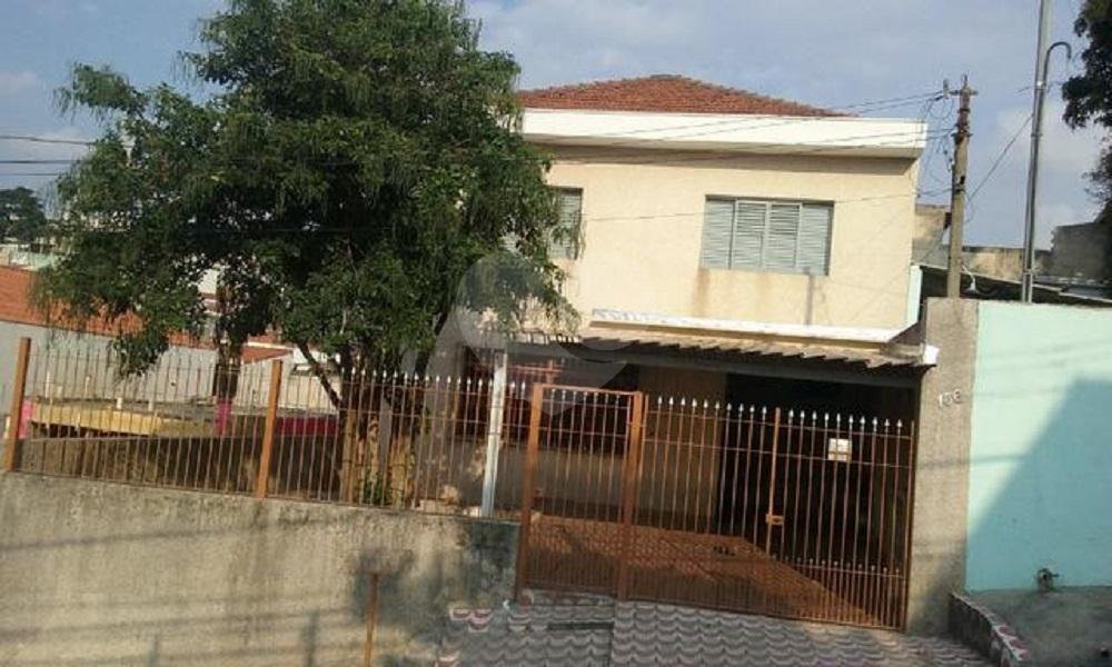 Sobrado à venda com 4 quartos, sendo 1 suíte, em Santana, São Paulo, SP