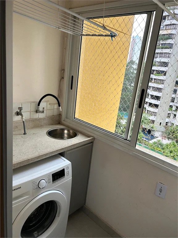 Apartamento à venda com 2 quartos, sendo 1 suíte, em Paraíso do Morumbi, São Paulo, SP