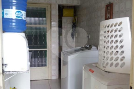 Sobrado à venda com 3 quartos, sendo 1 suíte, em Jardim Maria Duarte, São Paulo, SP