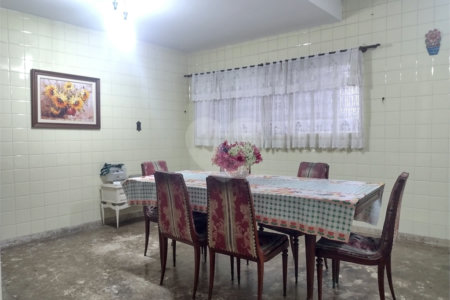 Sobrado à venda com 6 quartos, sendo 1 suíte, em Vila Medeiros, São Paulo, SP