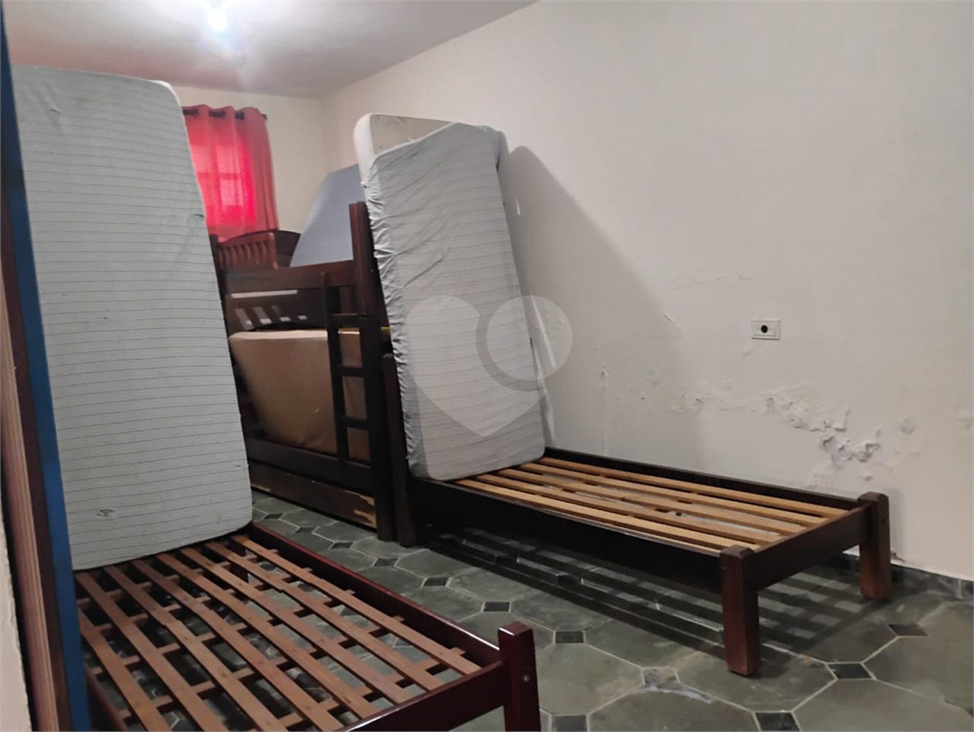 Casa à venda com 4 quartos em Barreiro, Mairiporã, SP