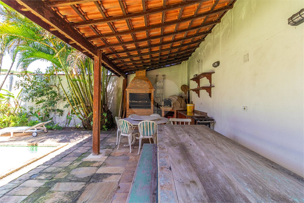 Casa de Vila à venda com 4 quartos, sendo 2 suítes, em Alto da Boa Vista, São Paulo, SP