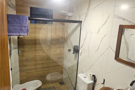 Casa à venda com 3 quartos, sendo 2 suítes, no condomínio Vale Encantado, Rio de Janeiro - RJ