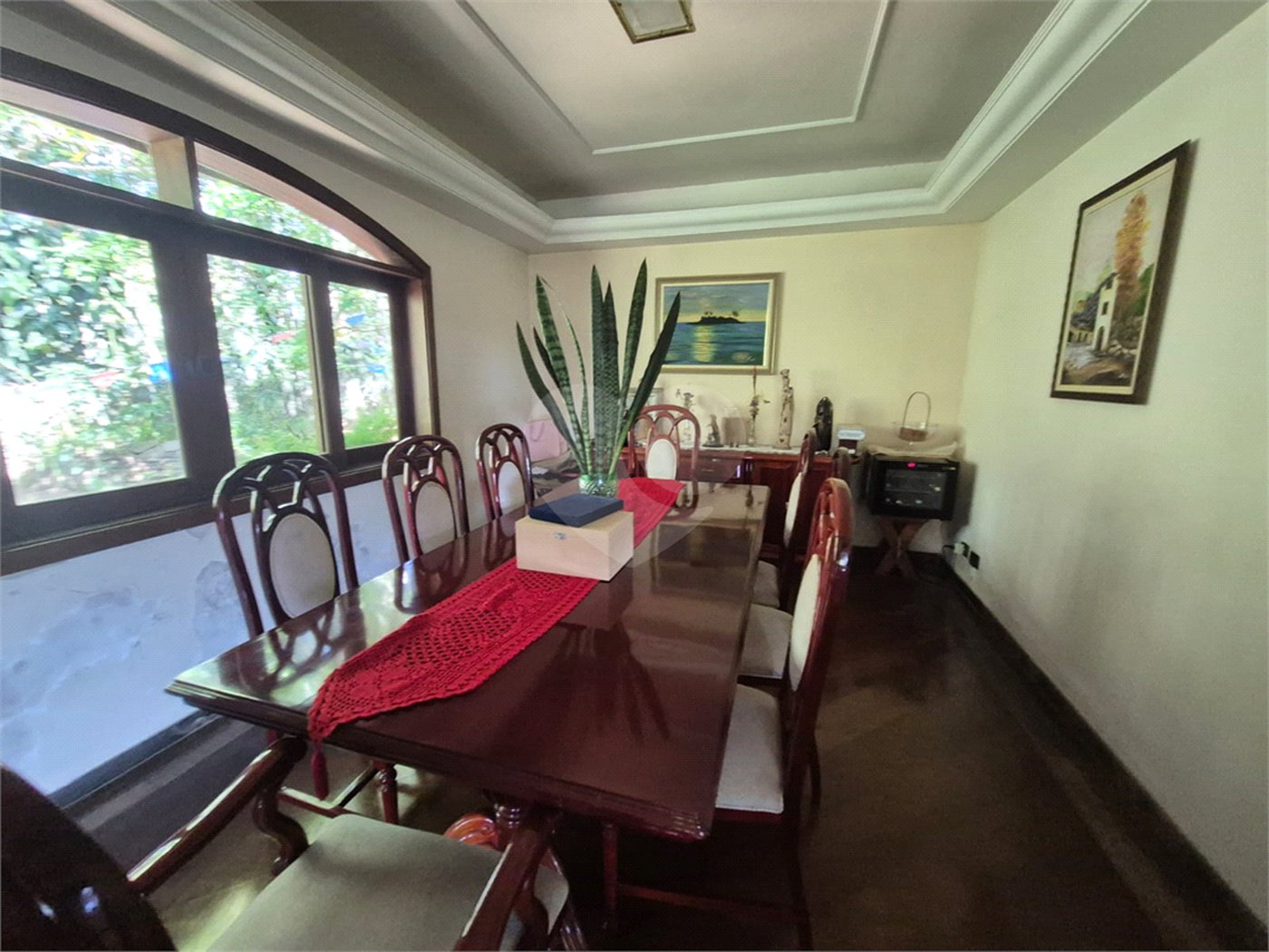 Casa à venda com 3 quartos, sendo 4 suítes, no condomínio Alpes da Cantareira, Mairiporã - SP