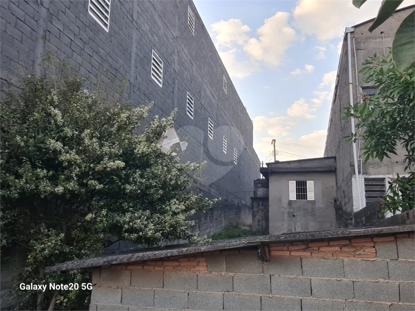 Terreno à Venda – Localização Privilegiada e Potencial para Construção de Galpão na Rua Fazenda Monte Alegre- Jaraguá, São Paulo