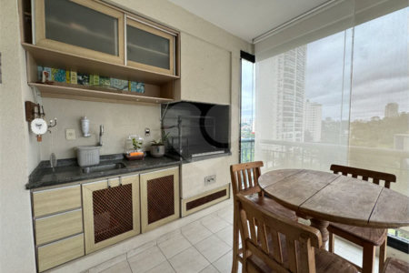 Apartamento à venda com 3 suítes em Alto da Boa Vista, São Paulo, SP