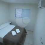 Studio no Condomínio Residencial Pieta .