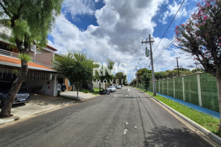 Casa à venda com 3 suítes no condomínio Granja Olga II, Sorocaba - SP