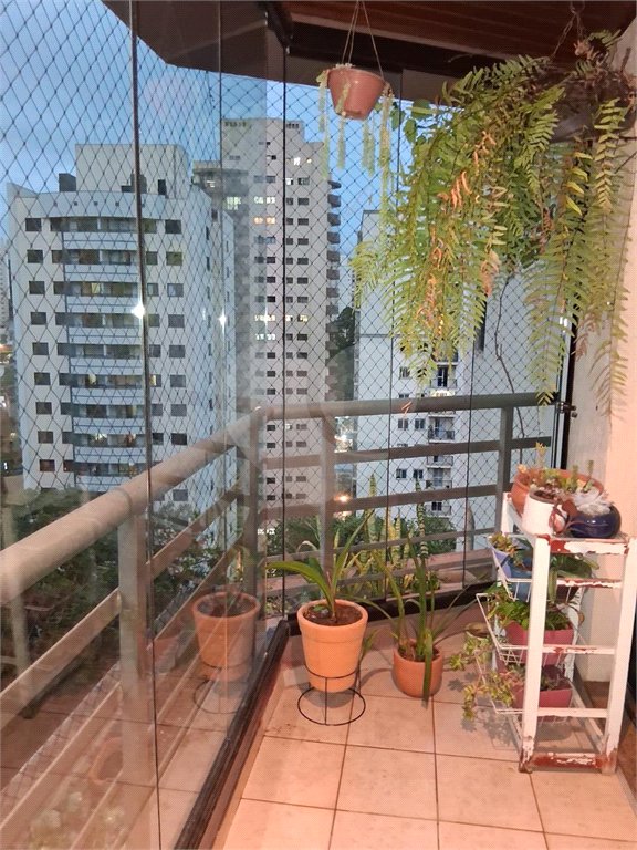Apartamento à venda com 4 quartos, sendo 1 suíte,  em Vila Andrade, São Paulo, SP