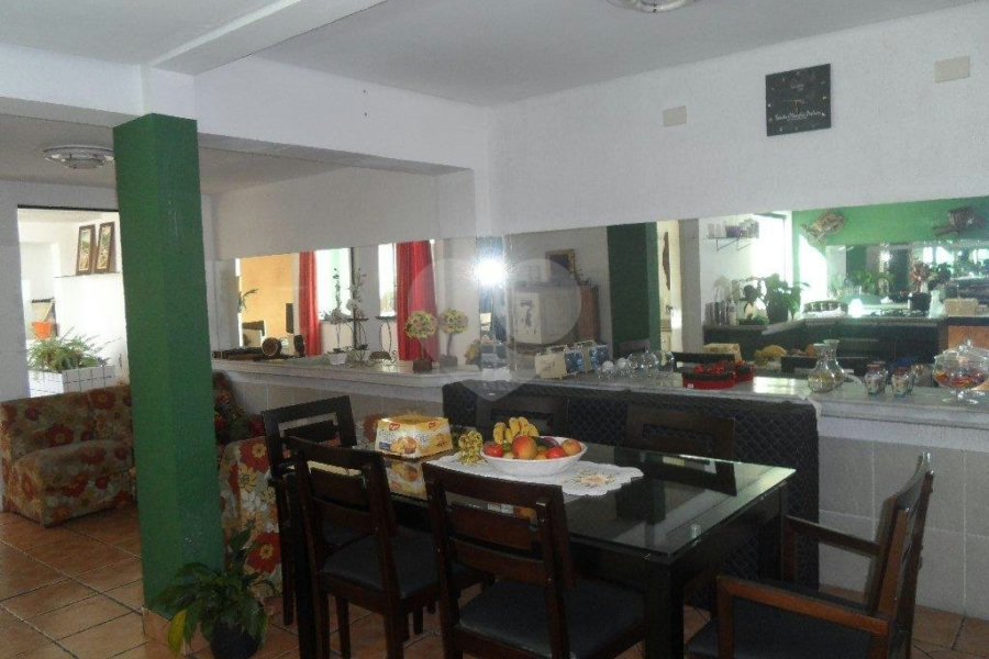 Sobrado à venda com 4 quartos, sendo 1 suíte, em Água Fria, São Paulo, SP