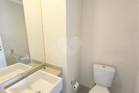 Apartamento à venda com 2 quartos, sendo 1 suíte, em Santo Amaro, São Paulo, SP