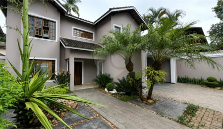Casa à venda com 4 quartos, sendo 2 suítes,  em Interlagos, São Paulo, SP