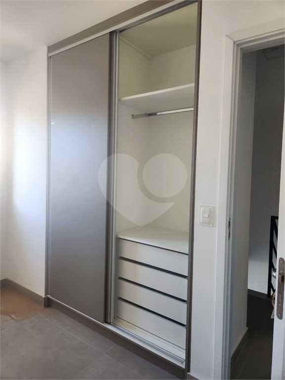 Casa de Vila à venda com 3 quartos, sendo 1 suíte,  em João Xxiii, Vinhedo, SP