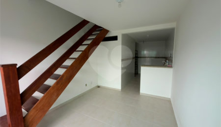Casa à venda com 2 suítes em Peró, Cabo Frio, RJ