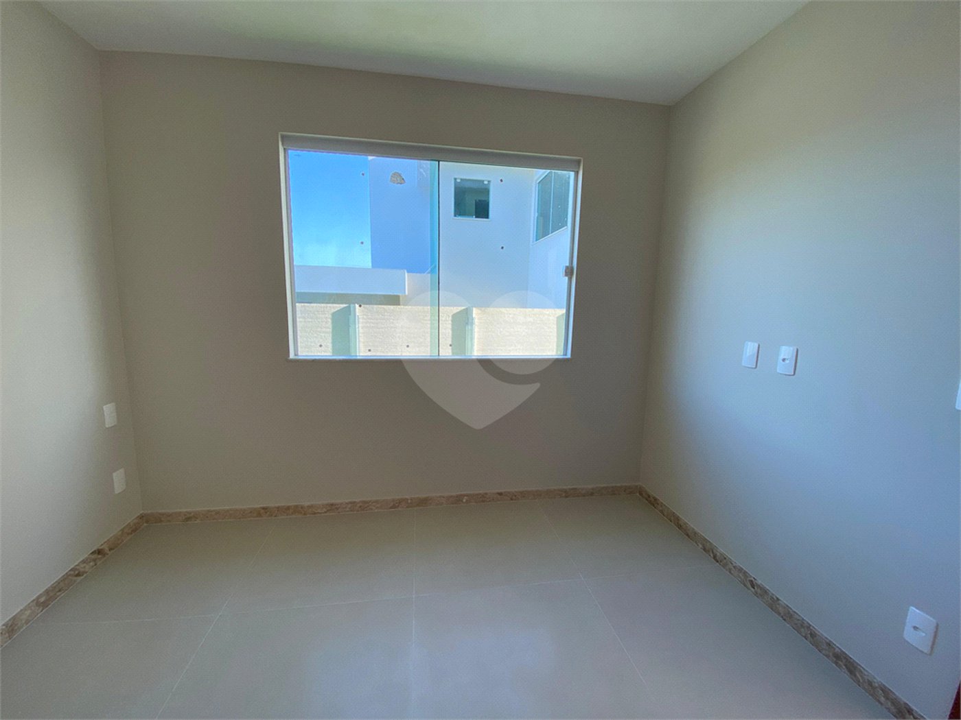 Casa à venda com 4 quartos, sendo 3 suítes, em Orla Norte, Porto Seguro, BA