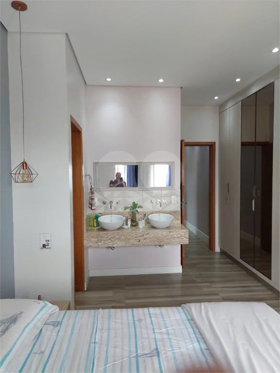 Casa à venda ou para alugar com 4 quartos, sendo 1 suíte, no condomínio Colinas de Inhandjara, Itupeva - SP