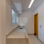 Casa à venda com 3 suítes no condomínio Residencial Canumã, São Paulo - SP