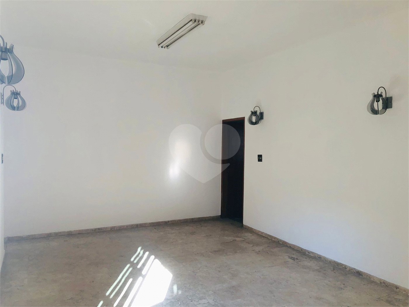 Casa à venda com 3 quartos, sendo 1 suíte,  no Centro, Mogi das Cruzes, SP