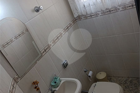 Sobrado à venda com 5 quartos, sendo 4 suítes,  em Rolinópolis, São Paulo, SP