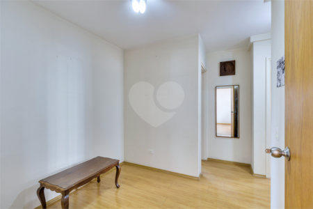 Apartamento à venda com 3 quartos, sendo 1 suíte, em Chácara Santo Antônio (zona Sul), São Paulo, SP