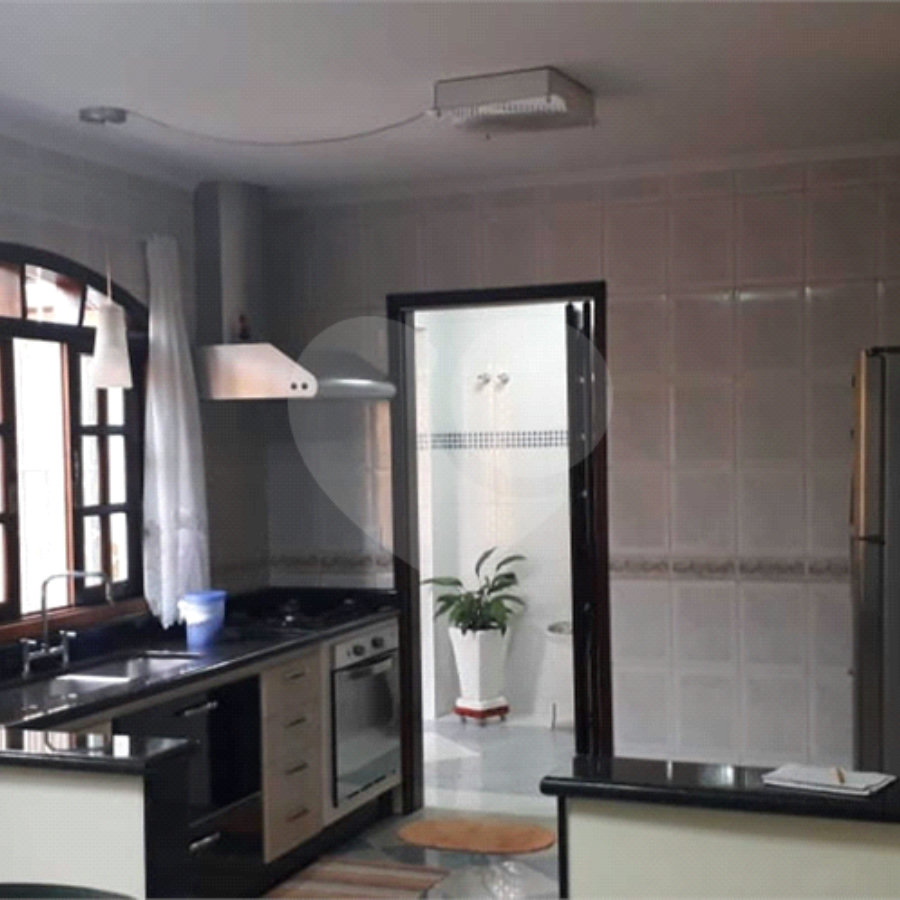 Casa à venda com 3 quartos, sendo 1 suíte, em Vila Gustavo, São Paulo, SP