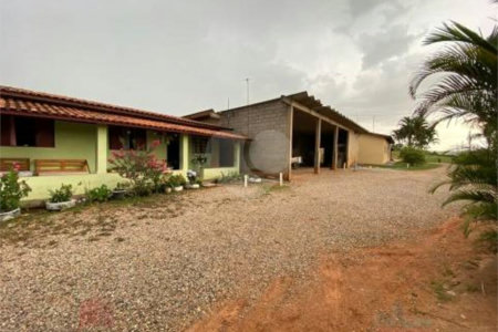Chácara à venda com 2 quartos, sendo 1 suíte, em Reforma Agrária, Valinhos, SP